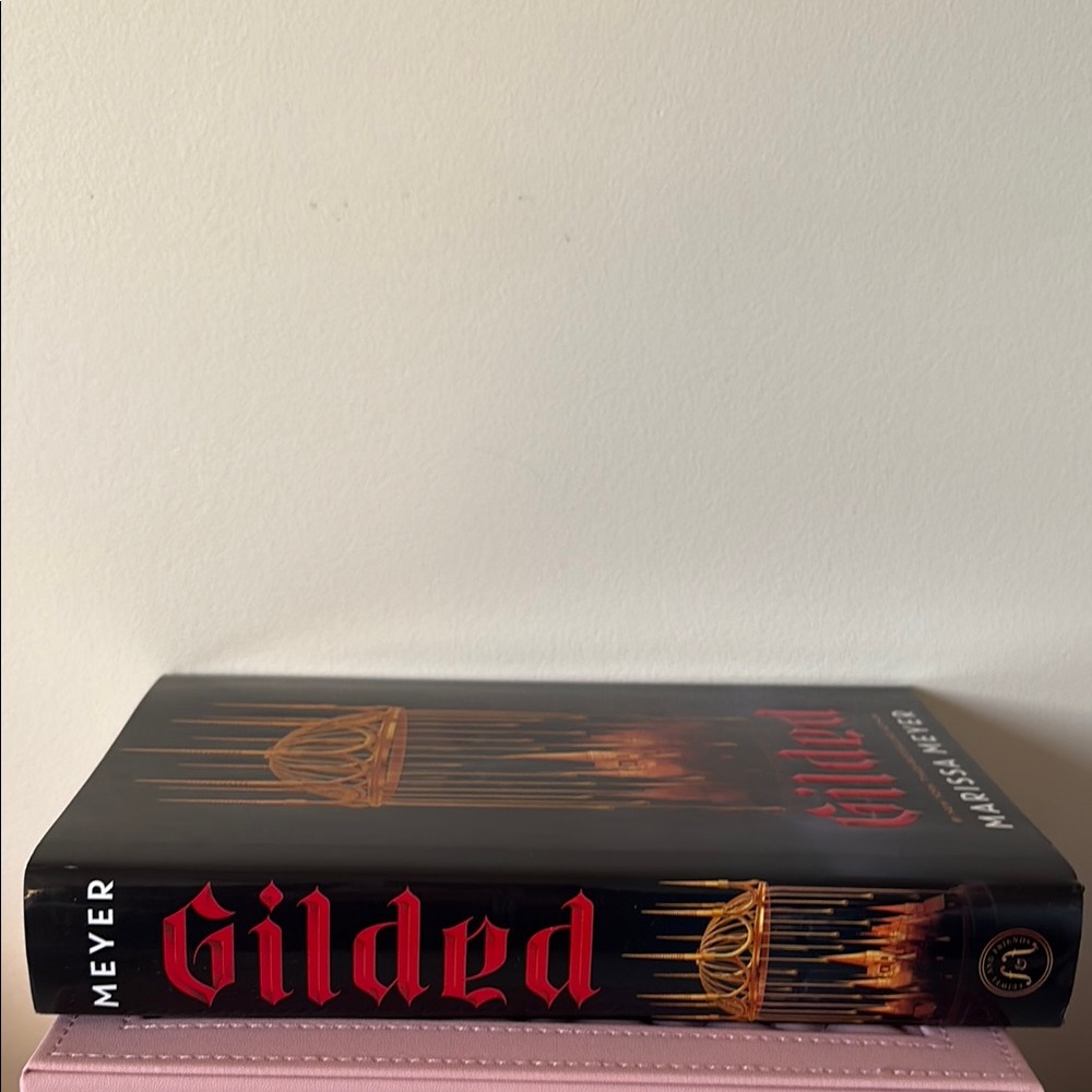 Signed First Edition Gilded Hardcover Book by Marissa Meyer YA fantasy books - Picture 5 of 13